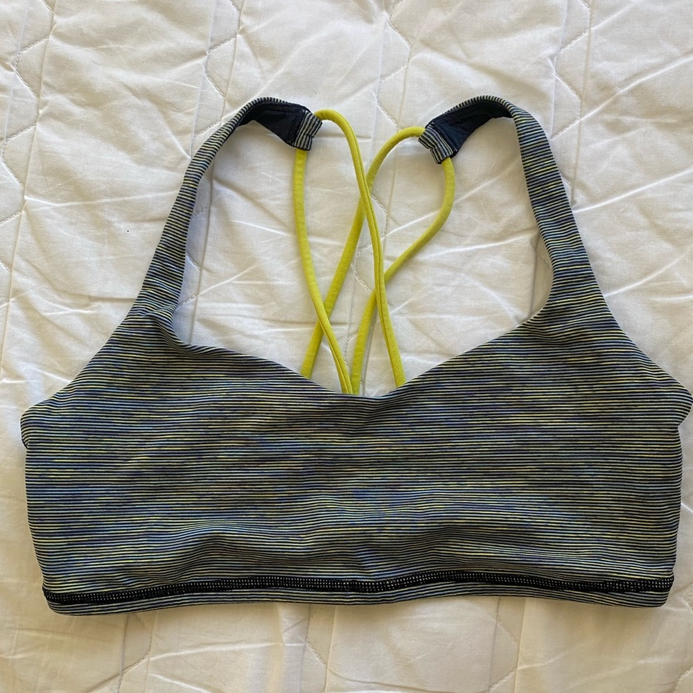 Lululemon sports bra
